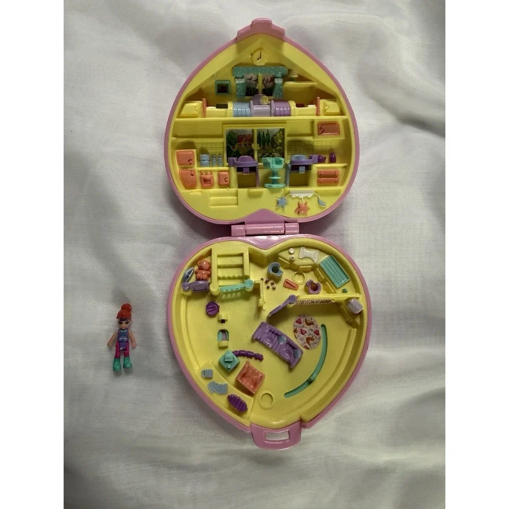 VTG Bluebird Polly Pocket Heart-Shaped Compact Doll Nursery w Figure-incomplete